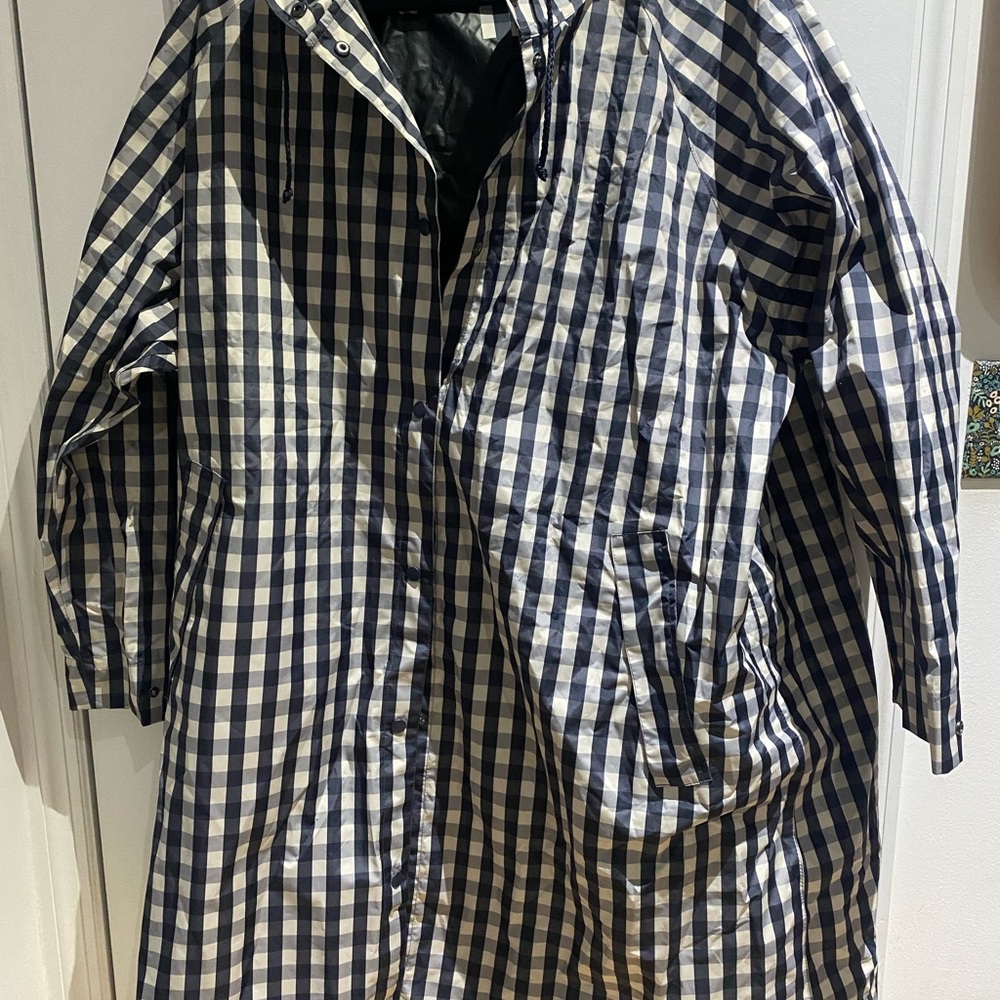 ☔️ H&M Navy Gingham Water-Resistant Trench 🪁